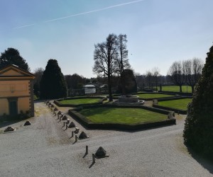 spazi all'aperto della villa castelbarco